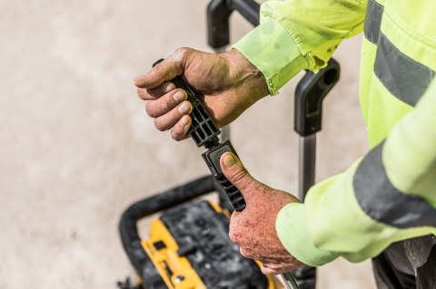AKUMULATOROWA MYJKA WYSOKOCIŚNIENIOWA 2*18V XR 0*AH DEWALT AKUMULATOROWA MYJKA WYSOKOCIŚNIENIOWA 2*18V XR 0*AH DEWALT