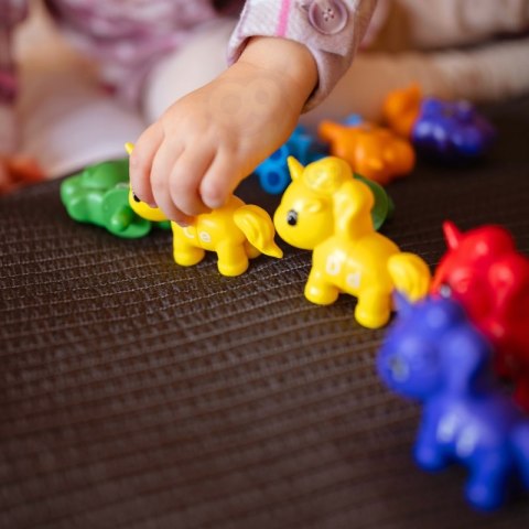 WOOPIE Figurki Montessori Zestaw Edukacyjny Jednorożce do Składania "Dopasuj Literki" 13 el. Woopie WOOPIE Figurki Montessori Zestaw Edukacyjny Jednorożce do Składania "Dopasuj Literki" 13 el. Woopie